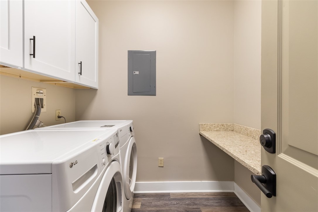 18 State Street, Unit 5 Bristol, RI 02809 - Photo 21 of 27 Common In Building Laundry