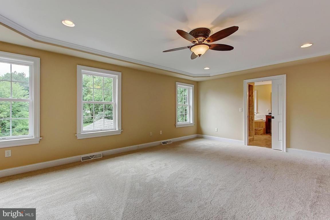 2230.5 Raleigh Drive Lancaster, PA 17601 - Photo 17 of 36 Gallery Image 17