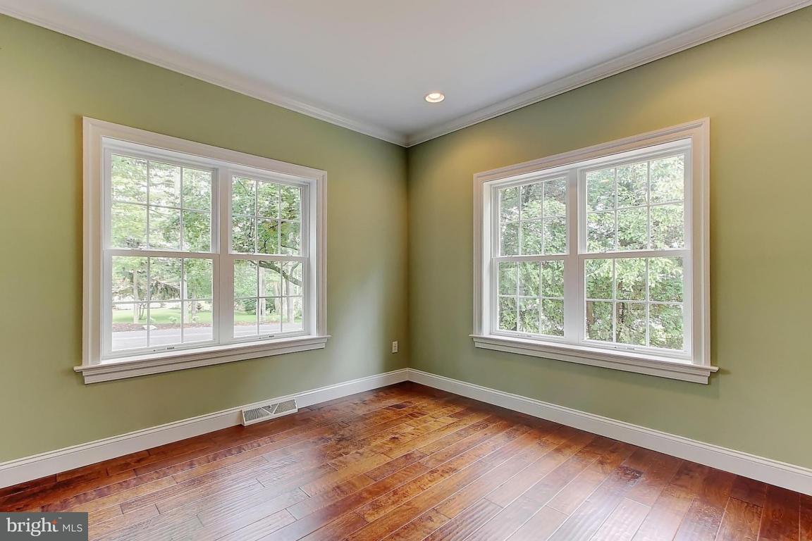 2230.5 Raleigh Drive Lancaster, PA 17601 - Photo 3 of 36 Gallery Image 3