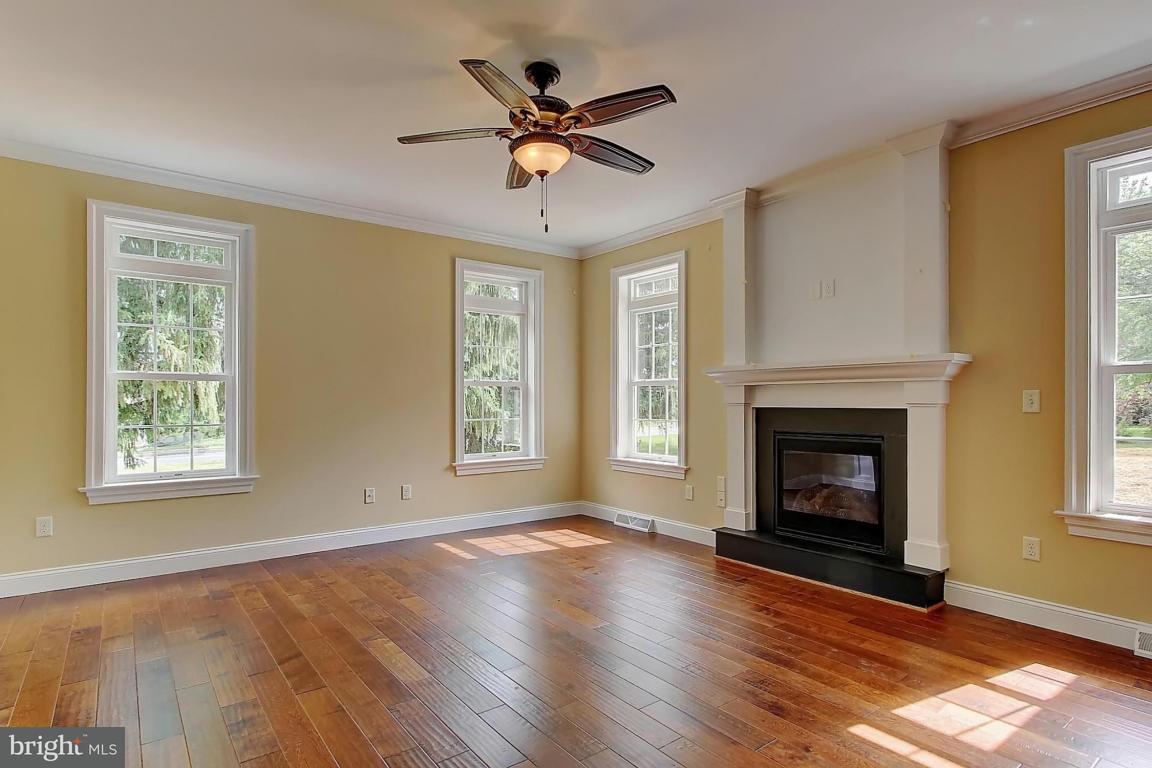 2230.5 Raleigh Drive Lancaster, PA 17601 - Photo 10 of 36 Gallery Image 10