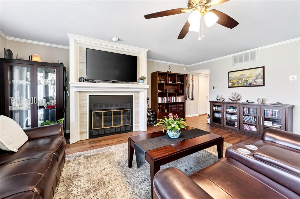 1241 Signal Ridge Place Rockwall, TX 75032 - Photo 7 of 34 Gallery Image 7