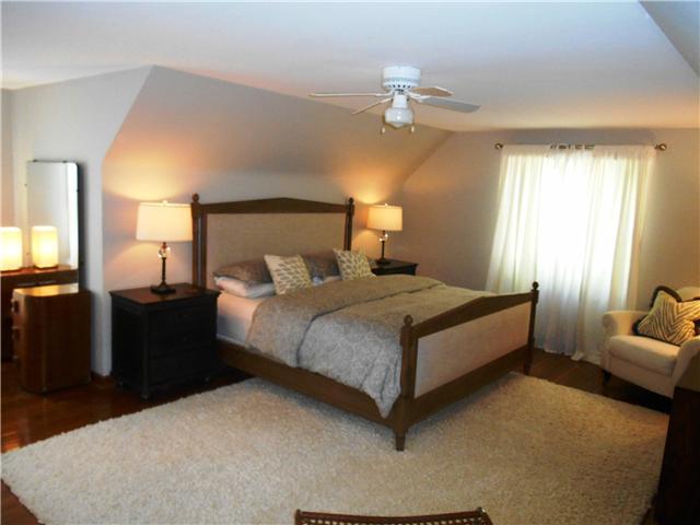 2668 Welsford Road Columbus, OH 43221 - Photo 11 of 24