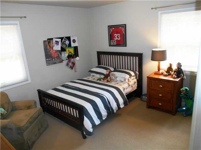 2668 Welsford Road Columbus, OH 43221 - Photo 12 of 24