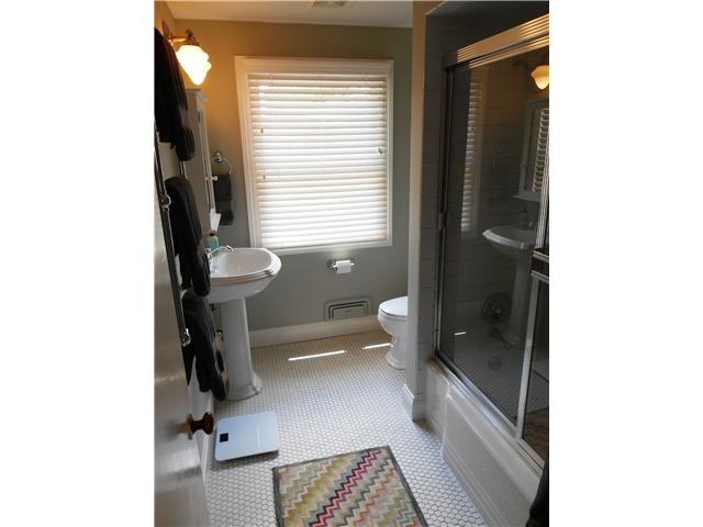 2668 Welsford Road Columbus, OH 43221 - Photo 16 of 24