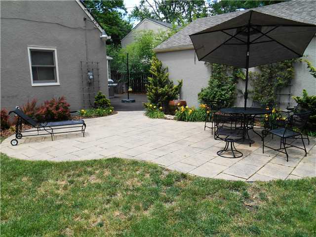 2668 Welsford Road Columbus, OH 43221 - Photo 23 of 24