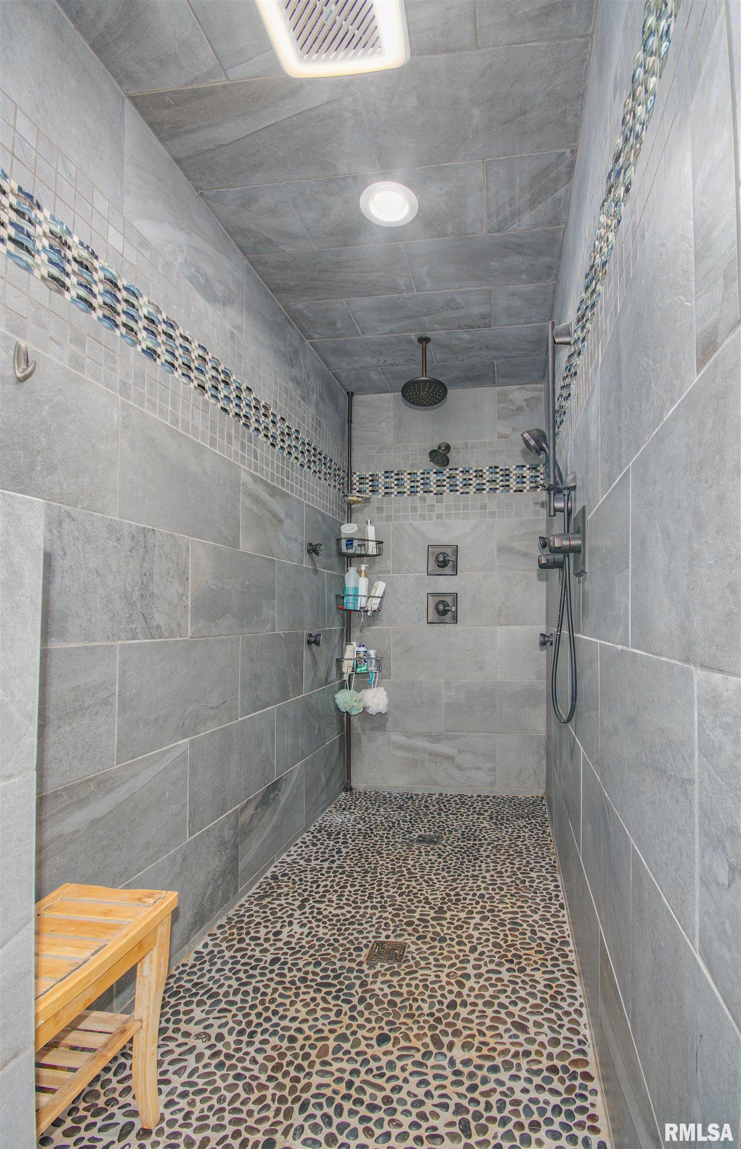 402 A Edgewood Road Salem, IL 62881 - Photo 17 of 42 Gallery Image 17