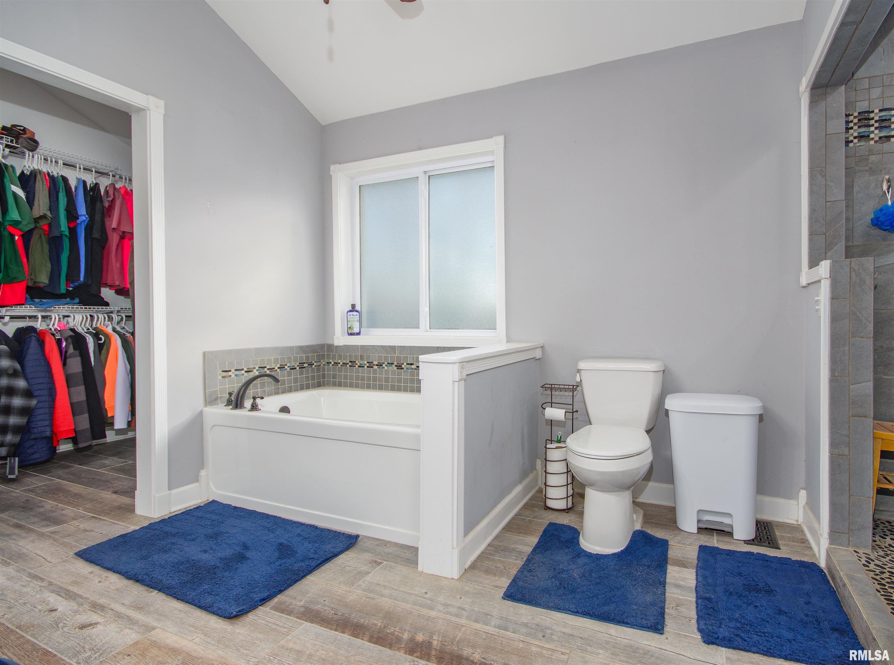 402 A Edgewood Road Salem, IL 62881 - Photo 18 of 42 Gallery Image 18