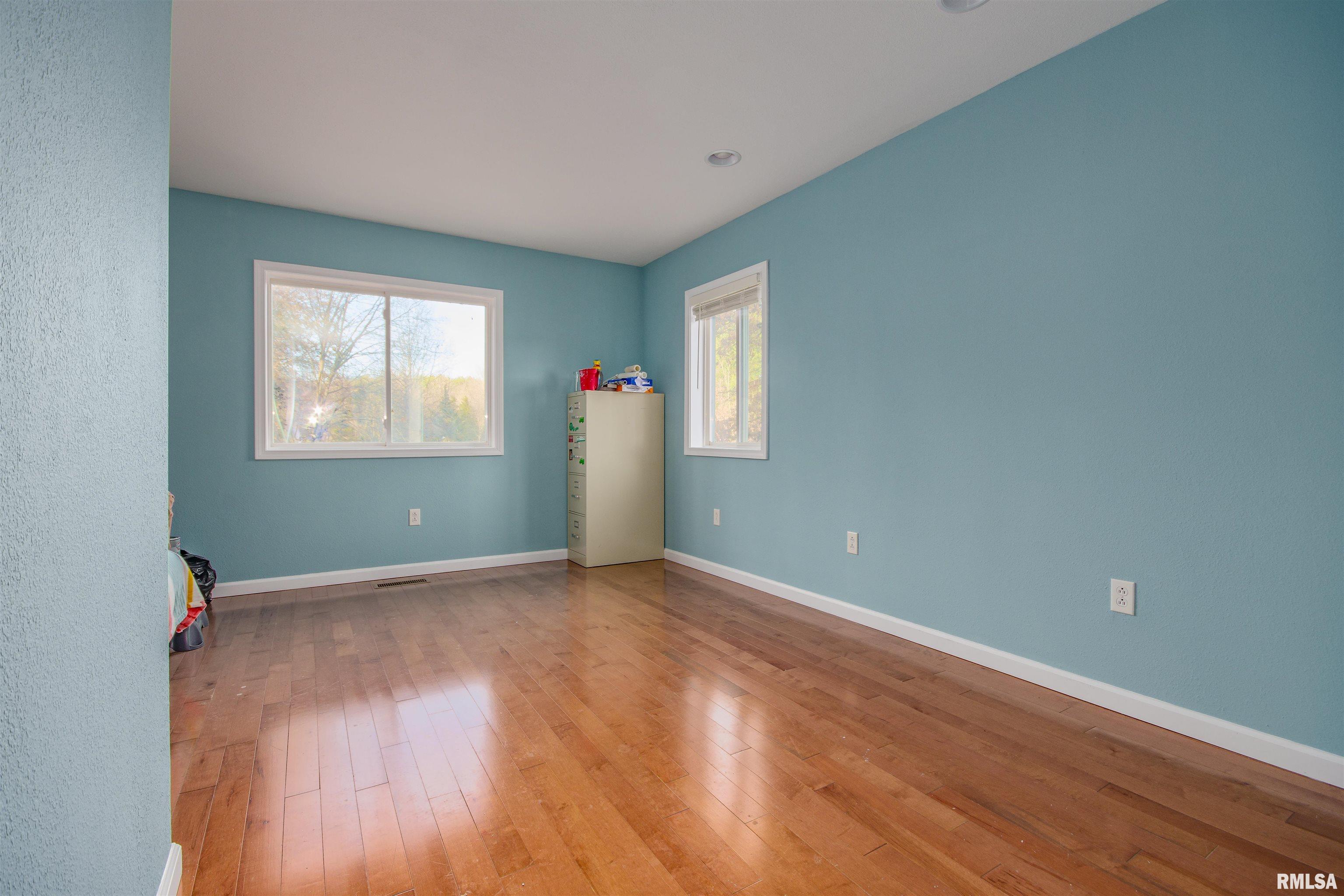 402 A Edgewood Road Salem, IL 62881 - Photo 30 of 42 Gallery Image 30