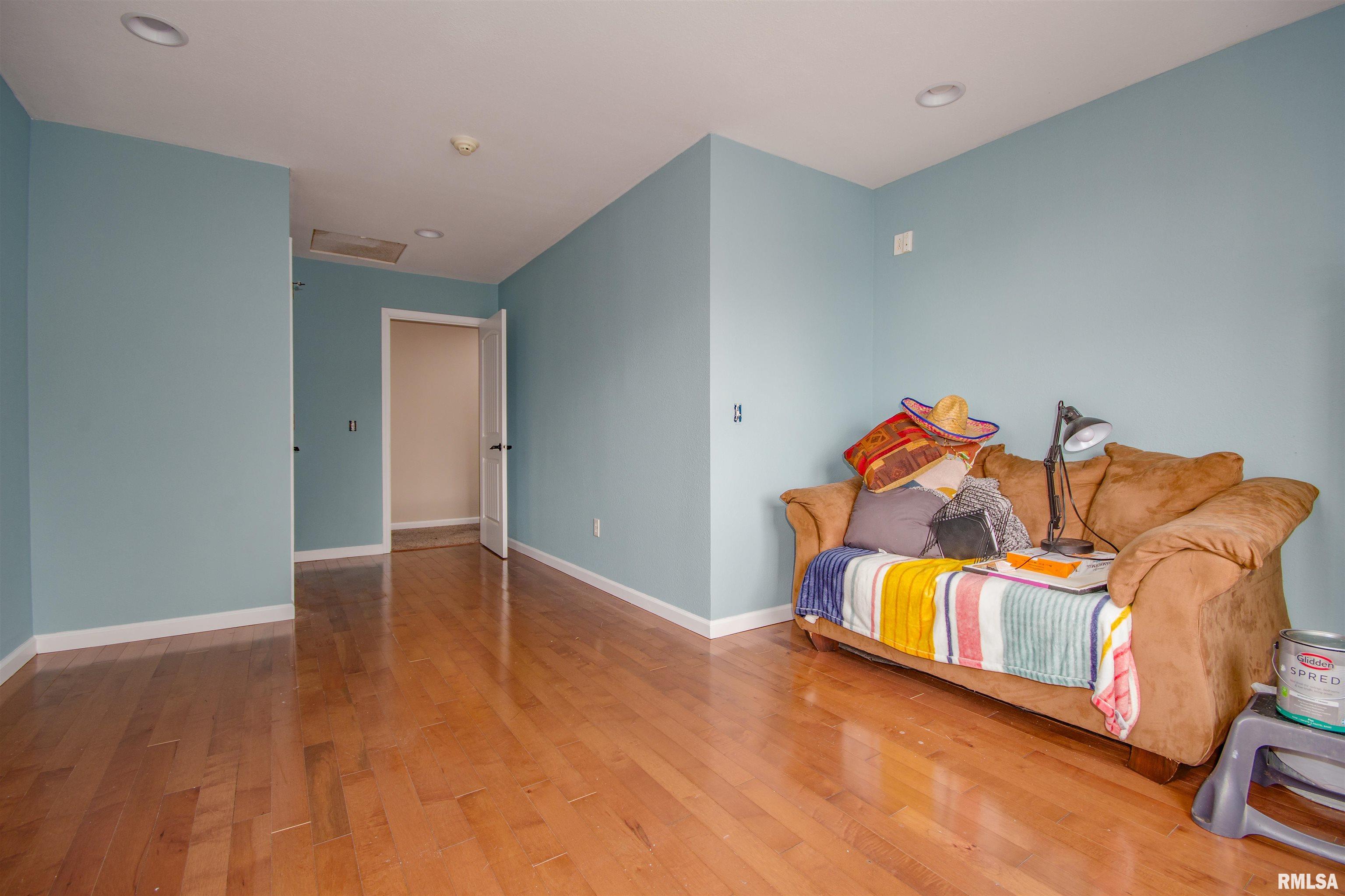 402 A Edgewood Road Salem, IL 62881 - Photo 31 of 42 Gallery Image 31