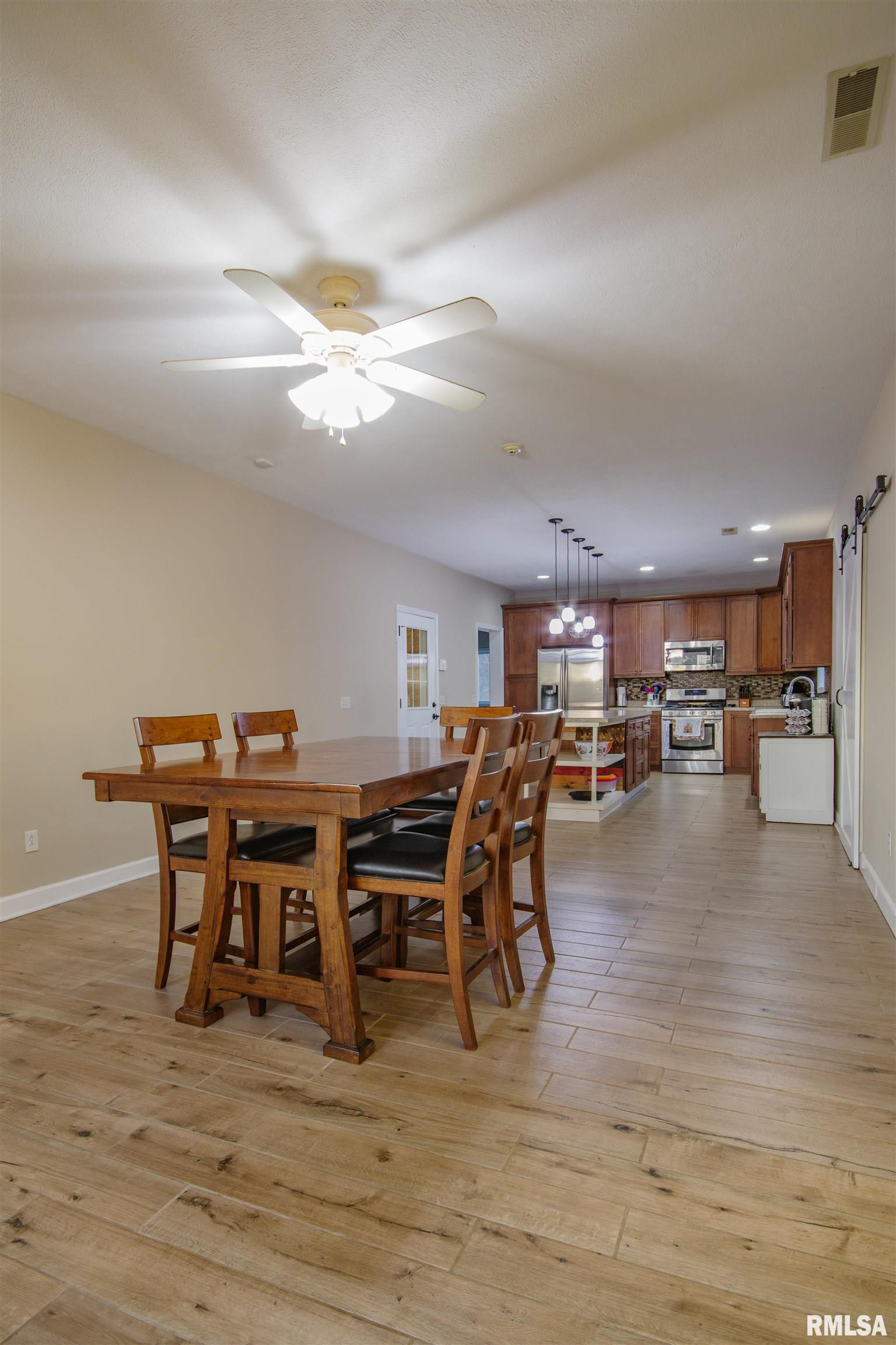 402 A Edgewood Road Salem, IL 62881 - Photo 9 of 42 Gallery Image 9