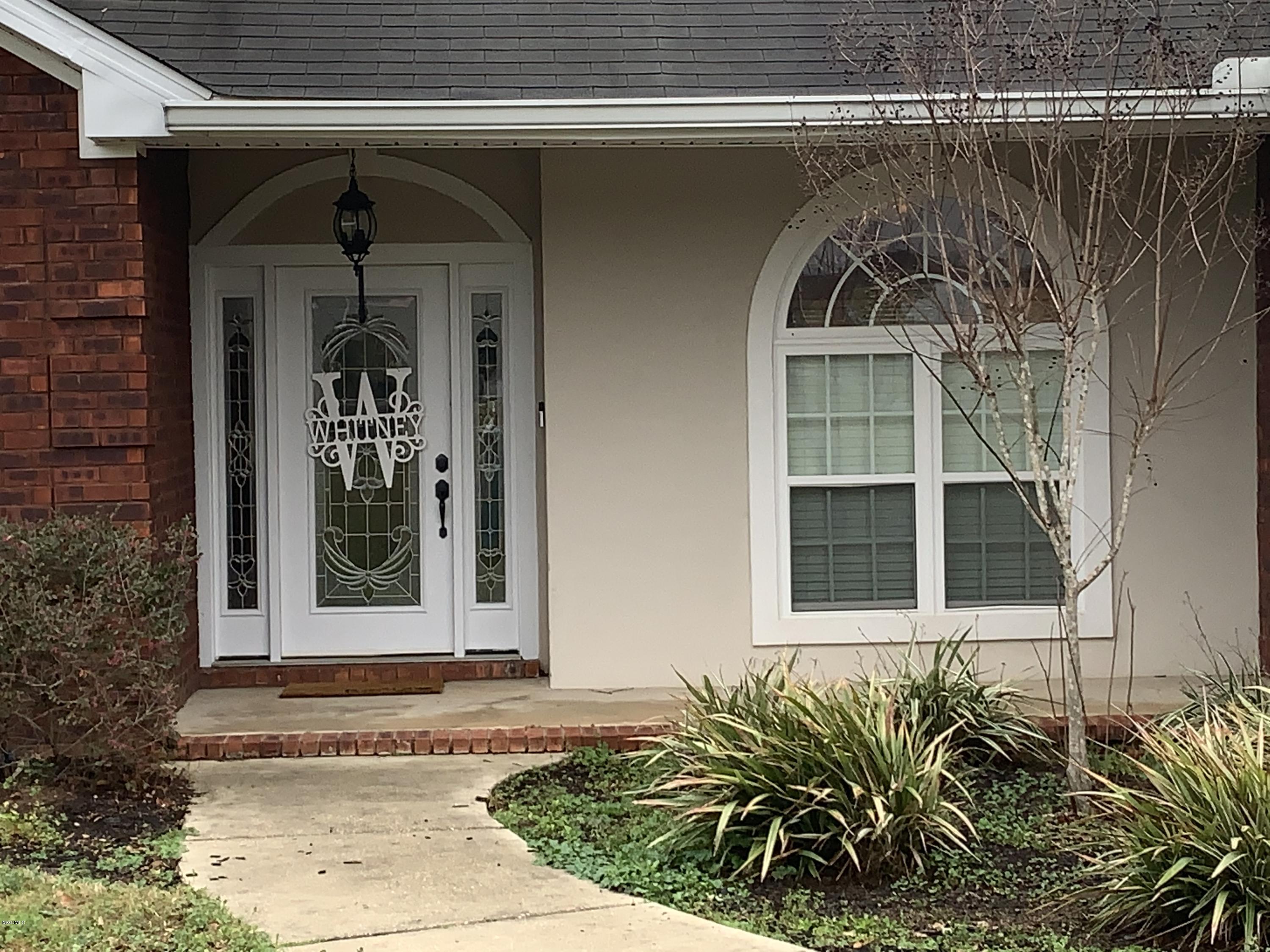 5605 Remington Road Moss Point, MS 39562 - Photo 4 of 26 IMG_1052