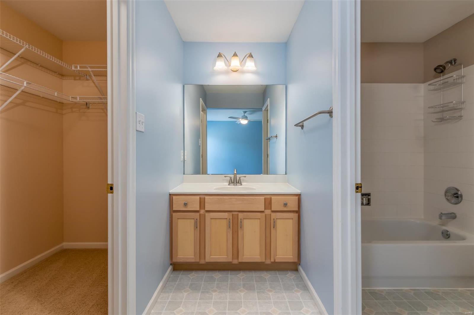 1711 Carman Ridge Court Ballwin, MO 63021 - Photo 41 of 66 Gallery Image 41