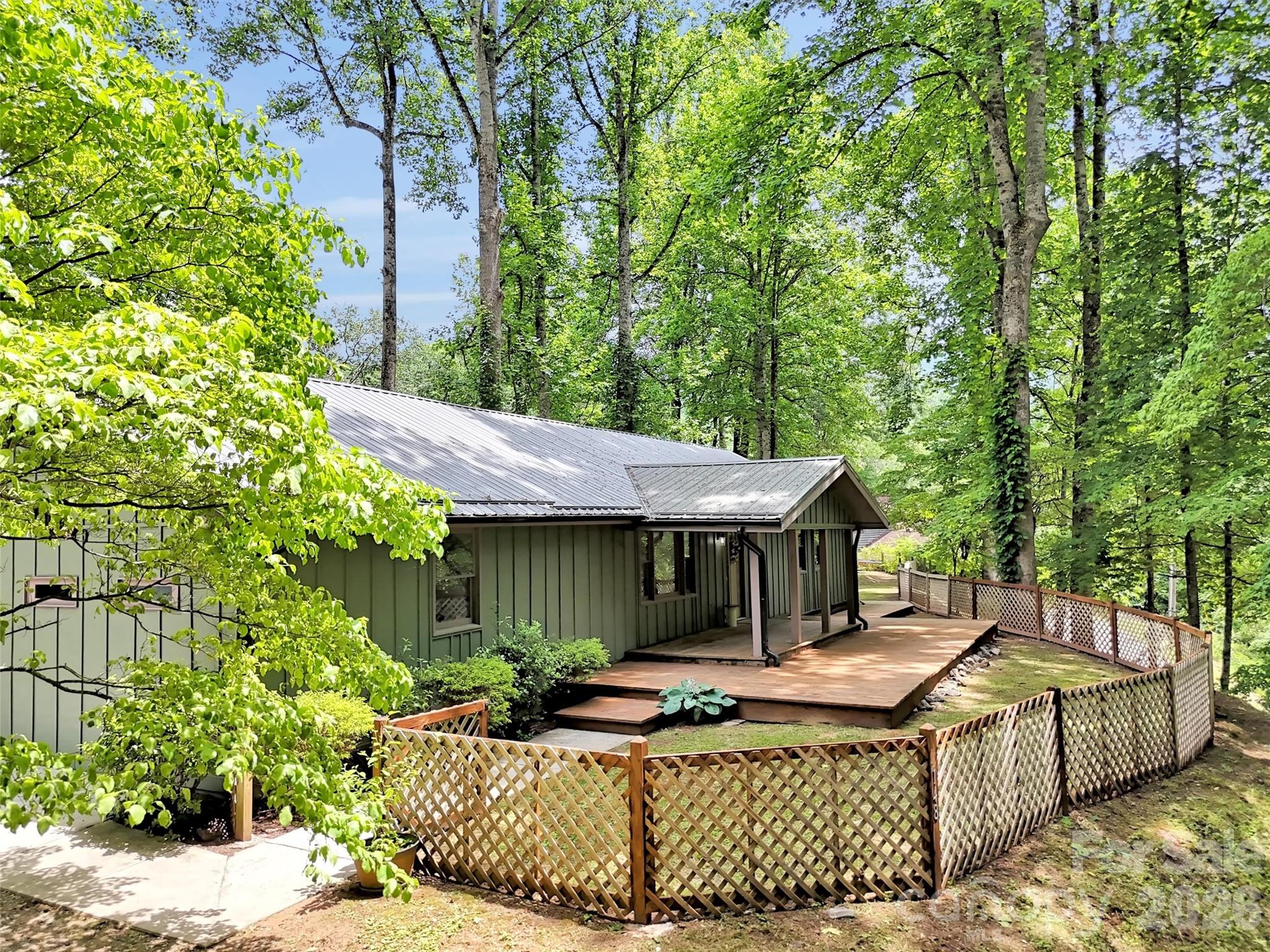 148 Cross Stitch Mountain Road Sylva, NC 28779 - Photo 4 of 43