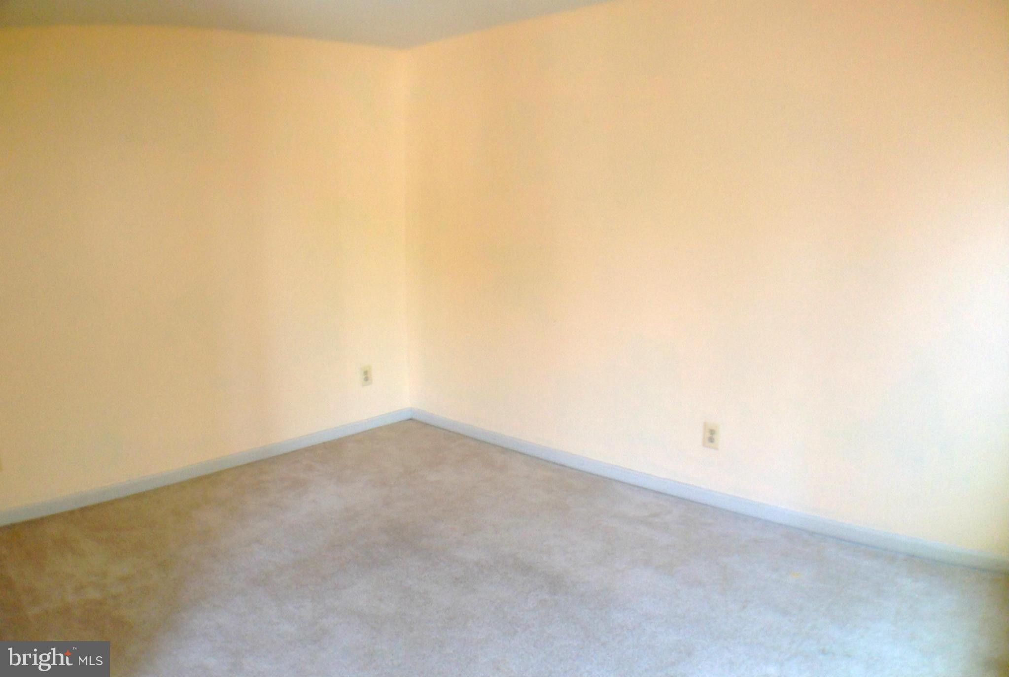 137 Miles Circle Hurlock, MD 21643 - Photo 3 of 19 Living Room