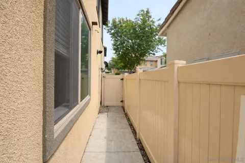 $648,000 | 3162 East Painted Cres Street, Ontario, CA 91762