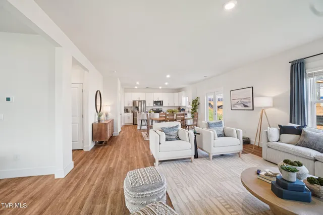 $407,165 | 143 Mint Court, Bluff City, TN 37618