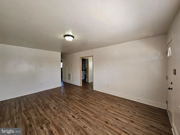 $1,400 | 729 Faulkner Avenue, Martinsburg, WV 25401