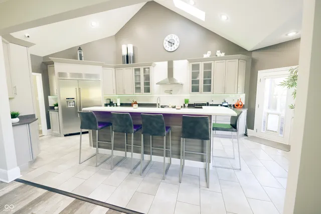 $895,000 | 4270 Victoria Lane, Avon, IN 46123