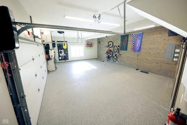 $895,000 | 4270 Victoria Lane, Avon, IN 46123