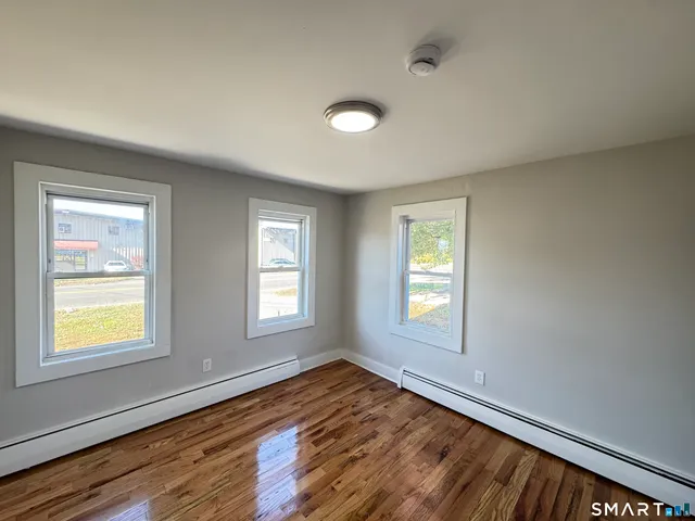 $4,000 | 137 Middletown Avenue, North Haven, CT 06473