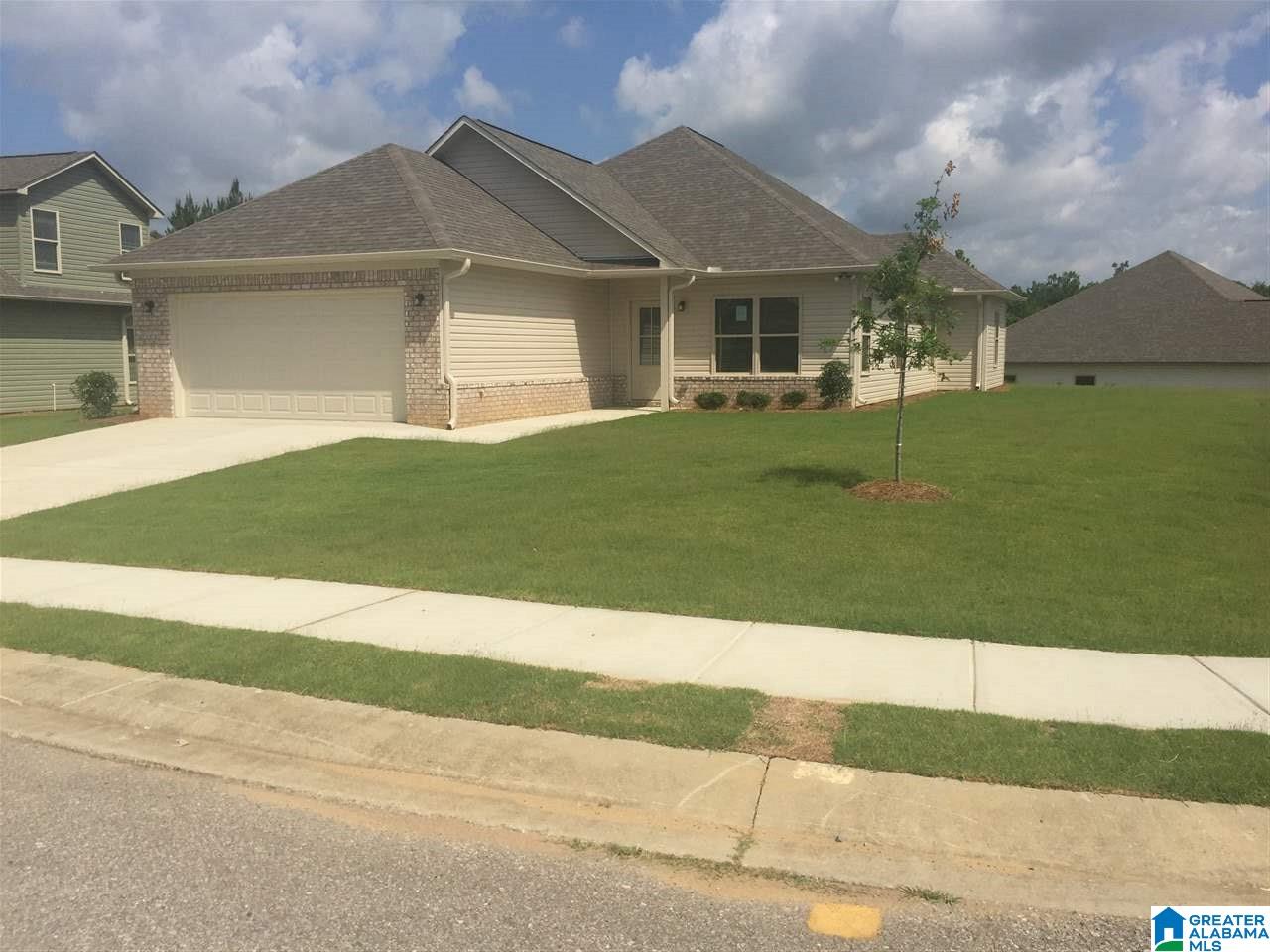 100 Brookside Way Calera, AL 35040 - Photo 3 of 27