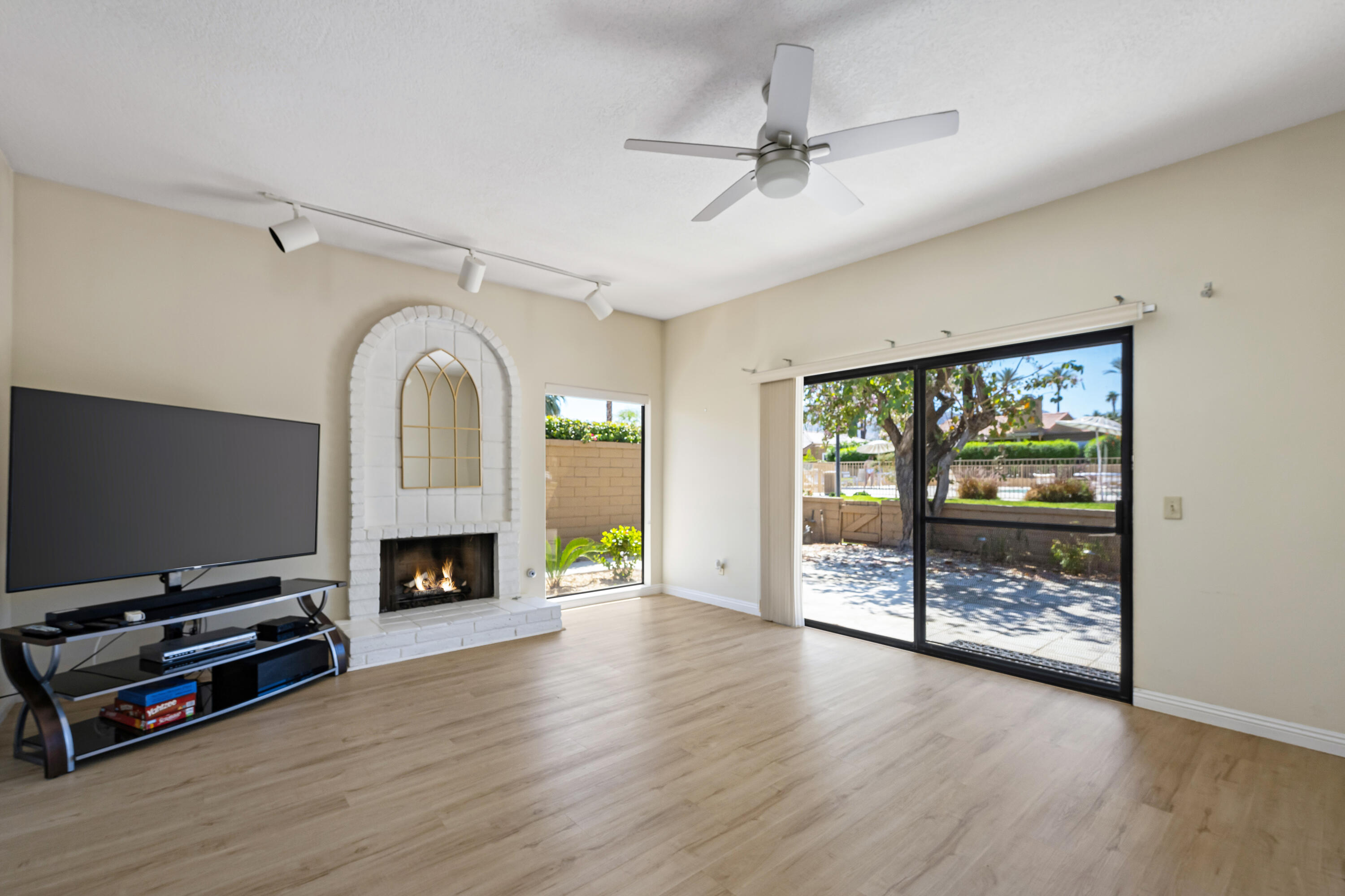 44602 Monaco Circle Palm Desert, CA 92260 - Photo 10 of 33 Hidden Palms