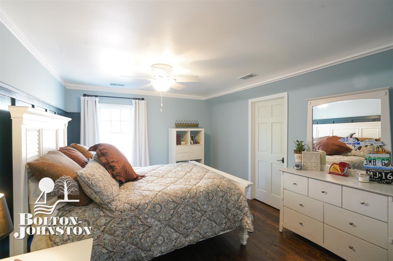 308 Moran Road Grosse Pointe, MI 48236 - Photo 21 of 32 50016262-20.JPG