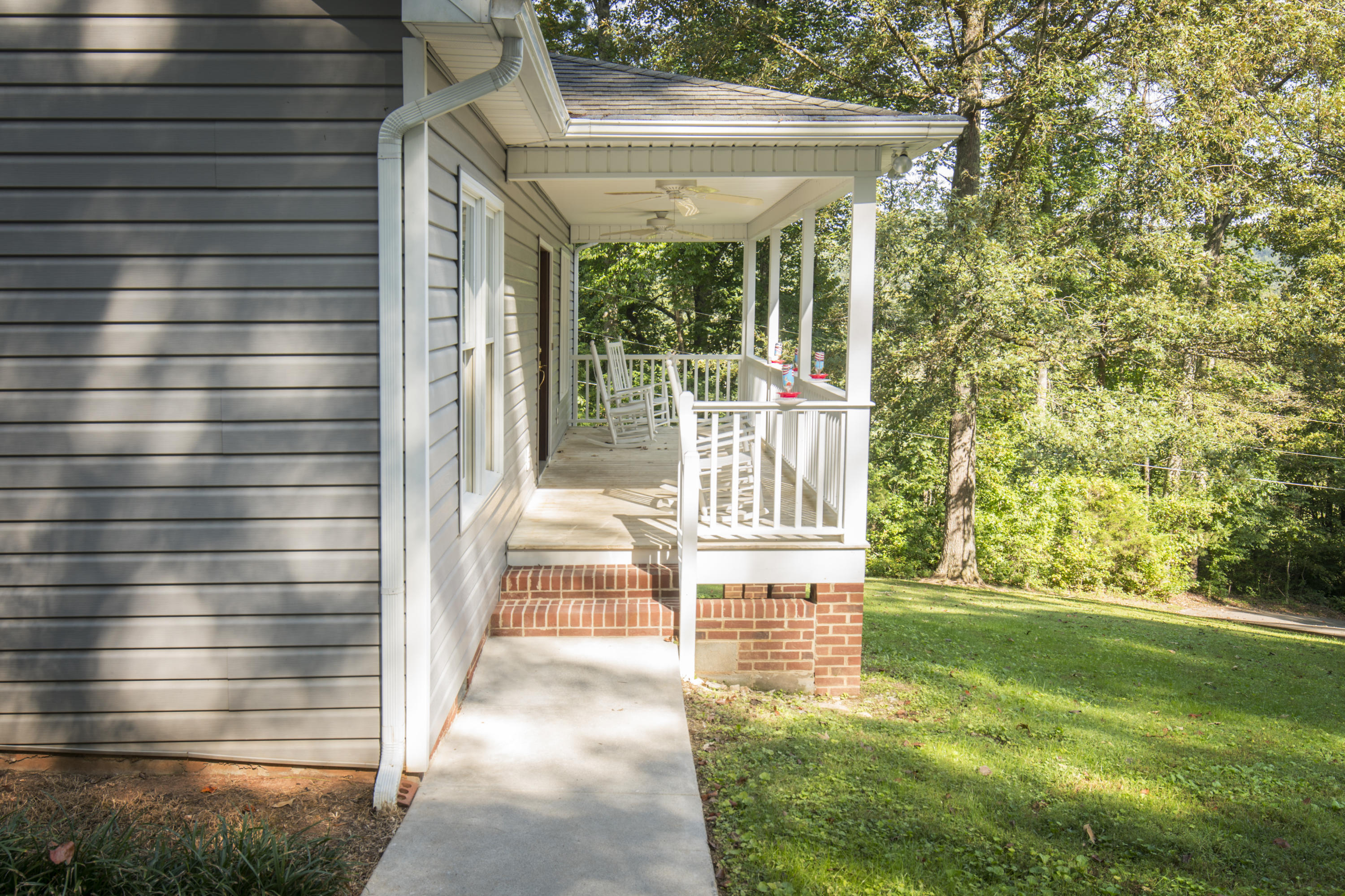 228 Heiskell Road Heiskell, TN 37754 - Photo 11 of 29 DSC06904