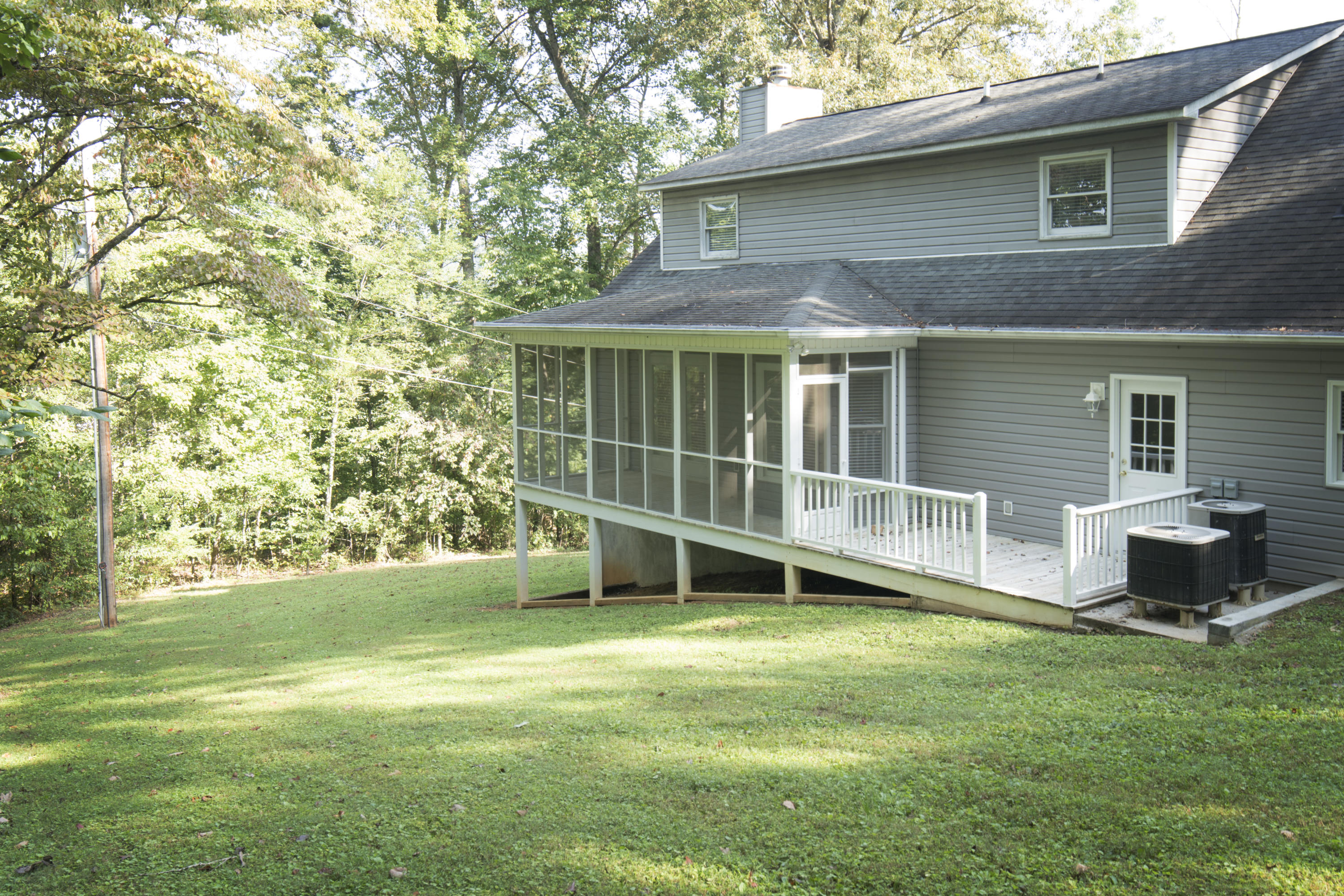228 Heiskell Road Heiskell, TN 37754 - Photo 10 of 29 DSC06897