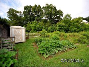 208 Brooks Cove Road Candler, NC 28715 - Photo 21 of 24 Gallery Image 21