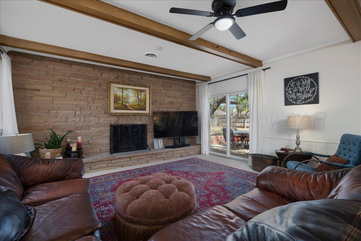 6100 Jameson Road Amarillo, TX 79106 - Photo 4 of 28 14-Family Room 2
