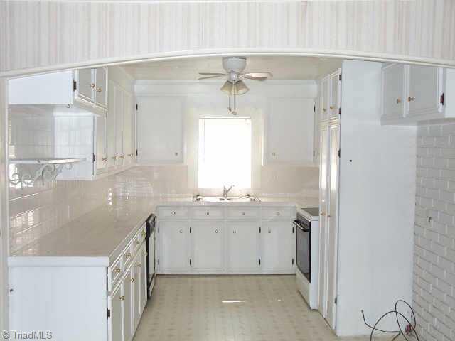 185 Doc Mcculloch Road Lexington, NC 27292 - Photo 3 of 5 Other. KITCHEN