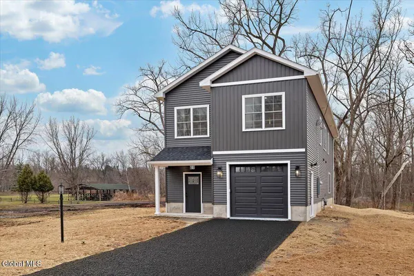 $489,000 | 2 Livingston Avenue, Scotia, NY 12302