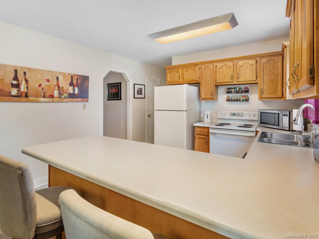 59 Round Top Road Asheville, NC 28803 - Photo 12 of 26 Gallery Image 12