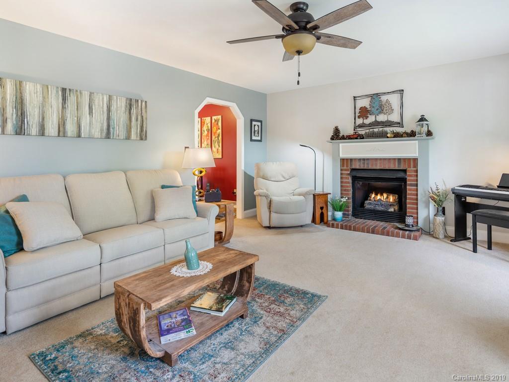 59 Round Top Road Asheville, NC 28803 - Photo 7 of 26 Gallery Image 7