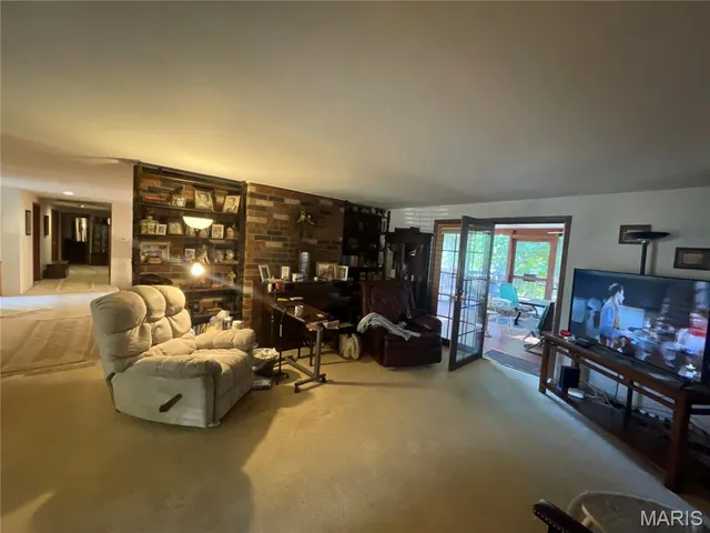 $220,000 | 800 South Henderson Street, Salem, MO 65560