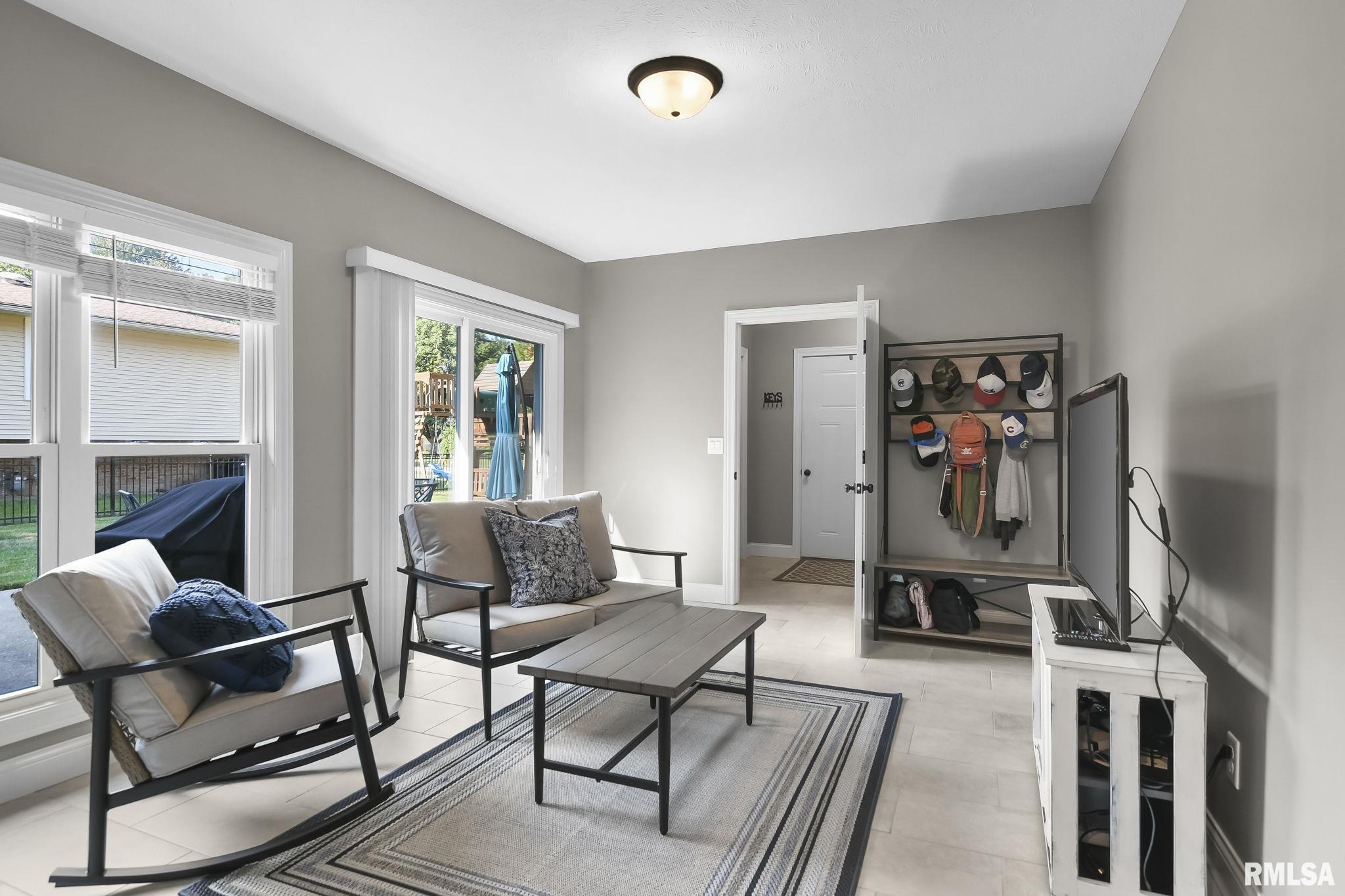 90 Pinehurst Drive Springfield, IL 62704 - Photo 20 of 40