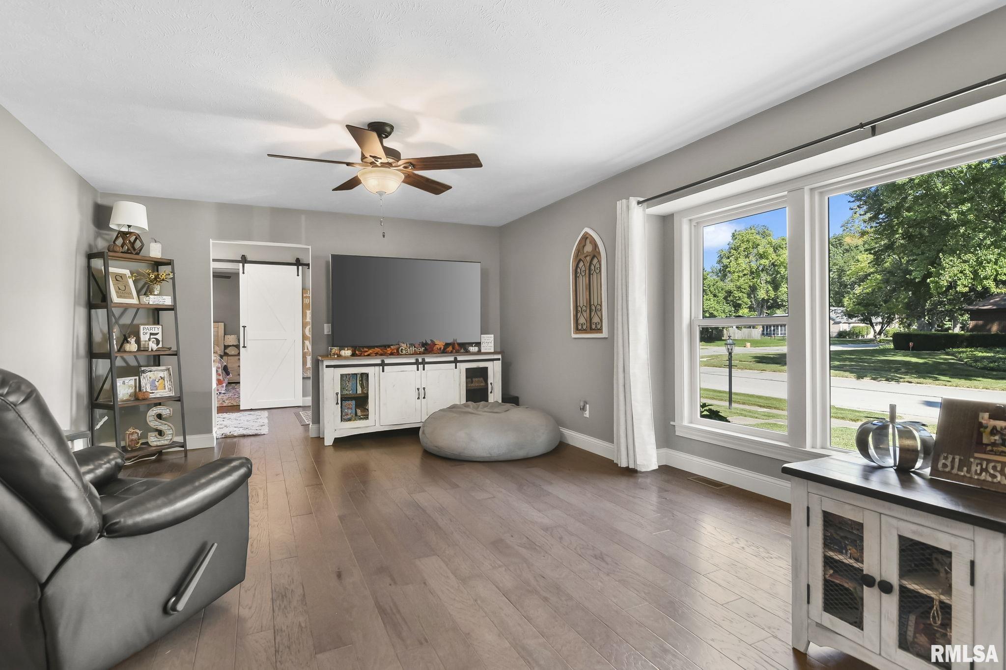 90 Pinehurst Drive Springfield, IL 62704 - Photo 9 of 40