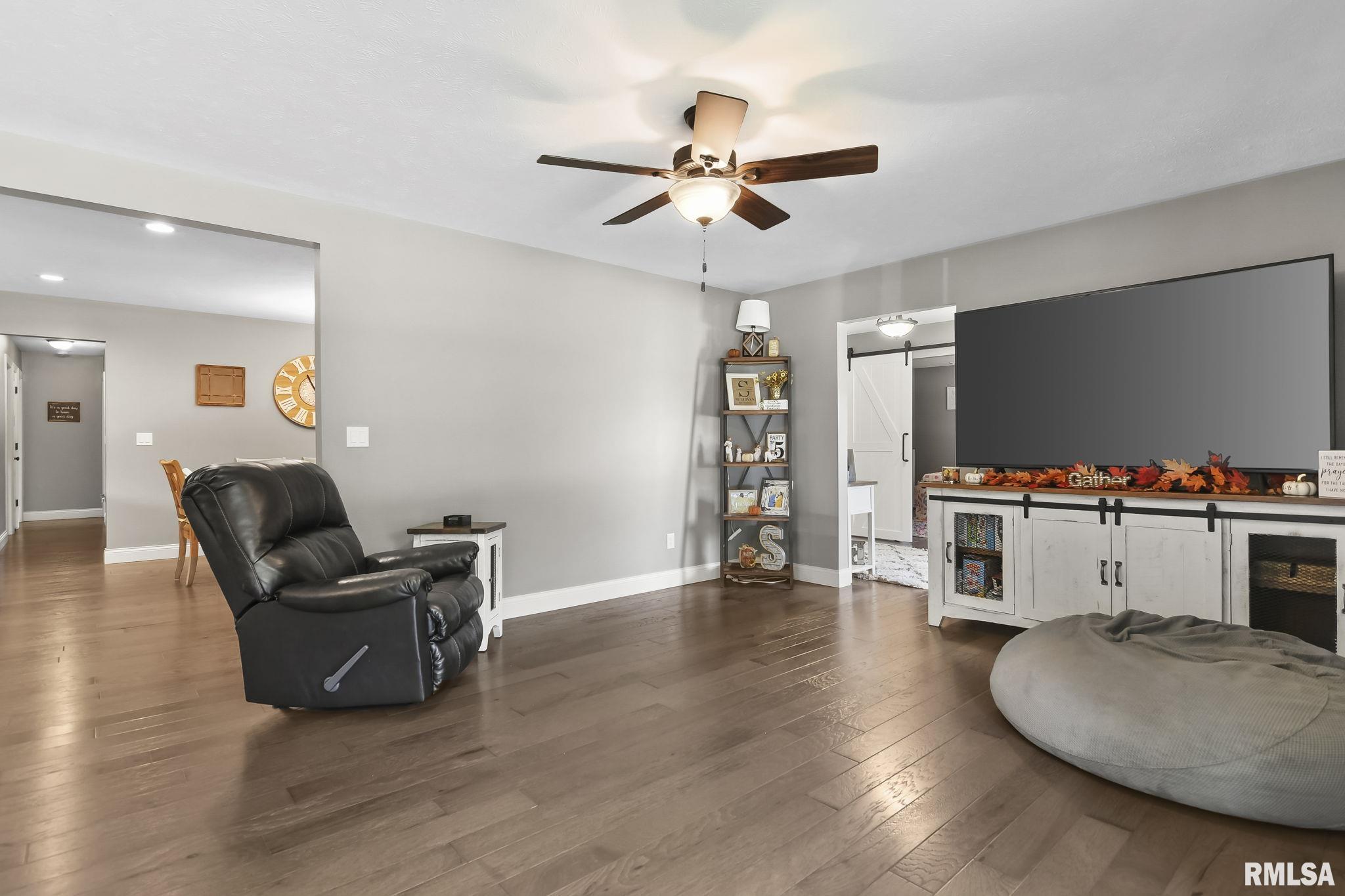 90 Pinehurst Drive Springfield, IL 62704 - Photo 10 of 40