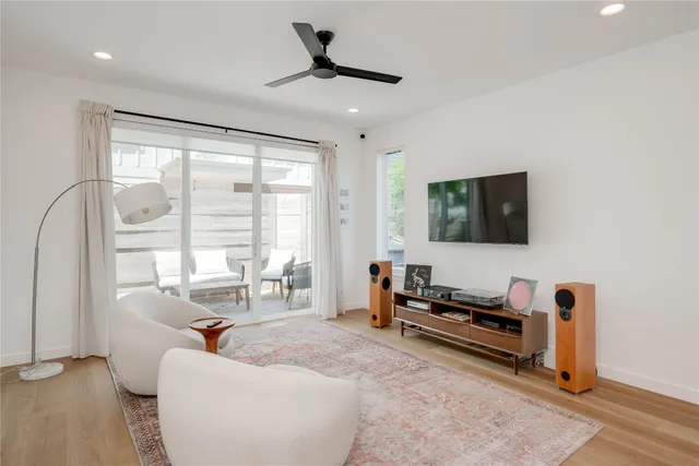 $899,000 | 1208 Luna Street, Unit 1, Austin, TX 78721