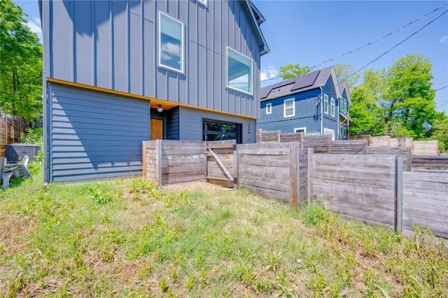 $899,000 | 1208 Luna Street, Unit 1, Austin, TX 78721