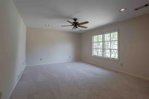 $659,900 | 947 Rolling Oaks Lane, Collierville, TN 38017