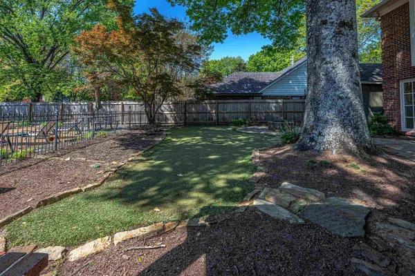 $659,900 | 947 Rolling Oaks Lane, Collierville, TN 38017