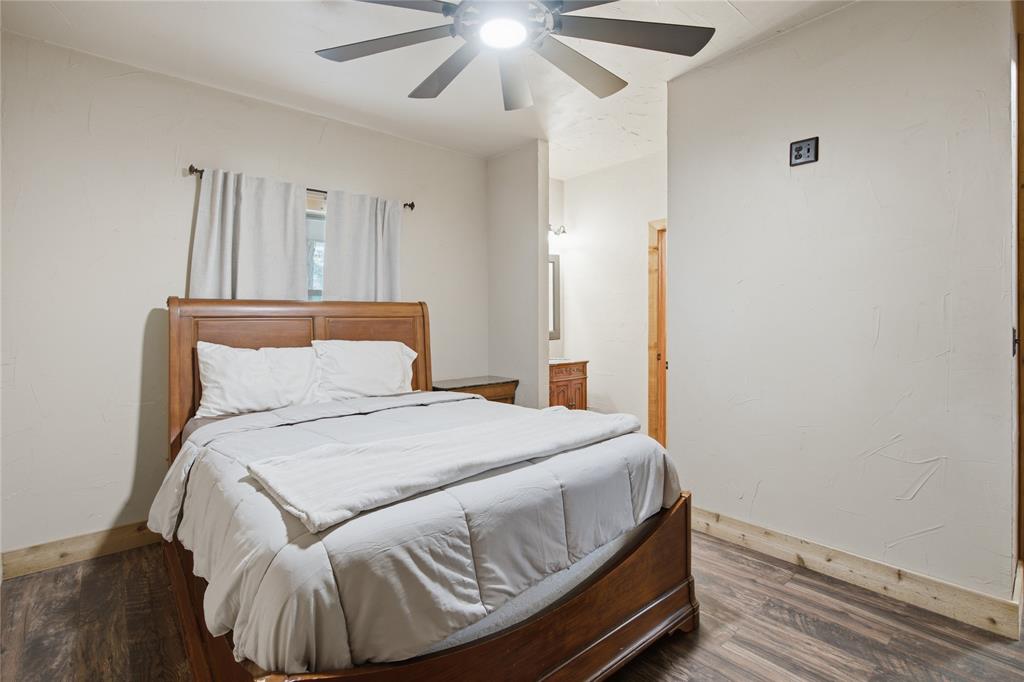 722 3 Skillet Road Springtown, TX 76082 - Photo 20 of 40