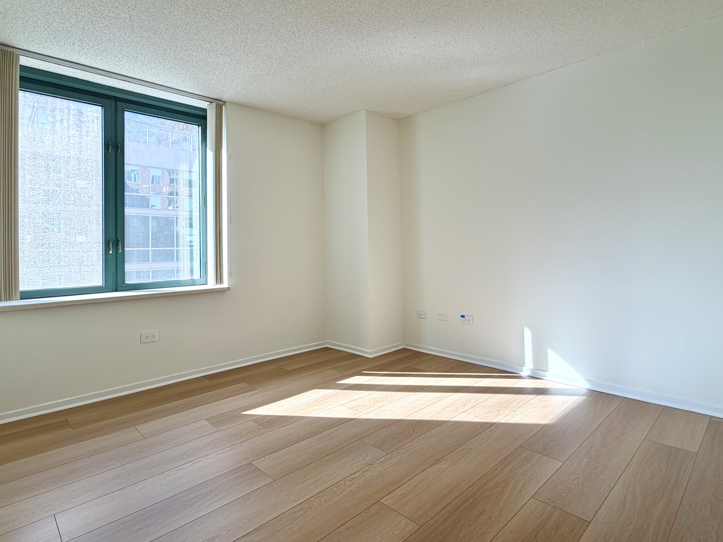 480 North McClurg Court, Unit 520 Chicago, IL 60611 - Photo 20 of 31