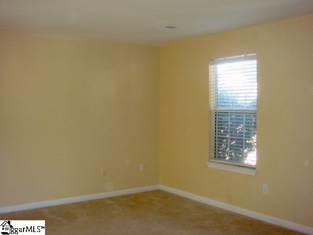106 Hawkesbury Road Simpsonville, SC 29681 - Photo 3 of 9 Gallery Image 3