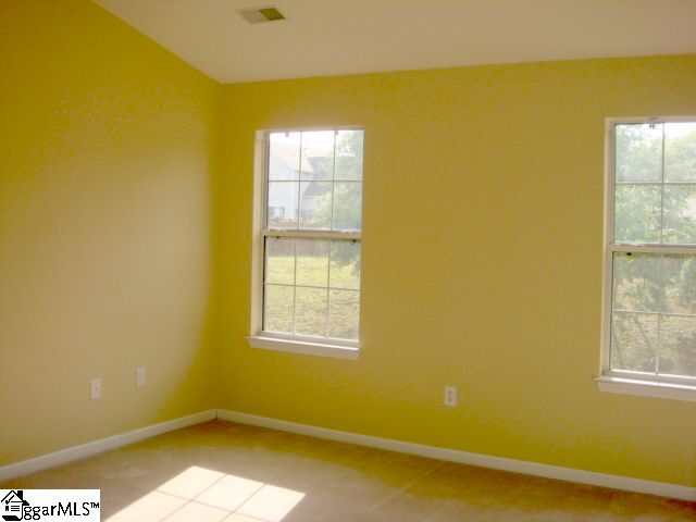 106 Hawkesbury Road Simpsonville, SC 29681 - Photo 5 of 9 Gallery Image 5