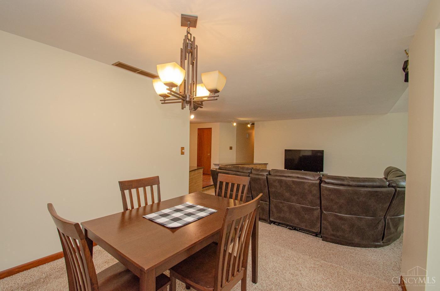 41 Lynn Rae Circle Centerville, OH 45458 - Photo 11 of 35