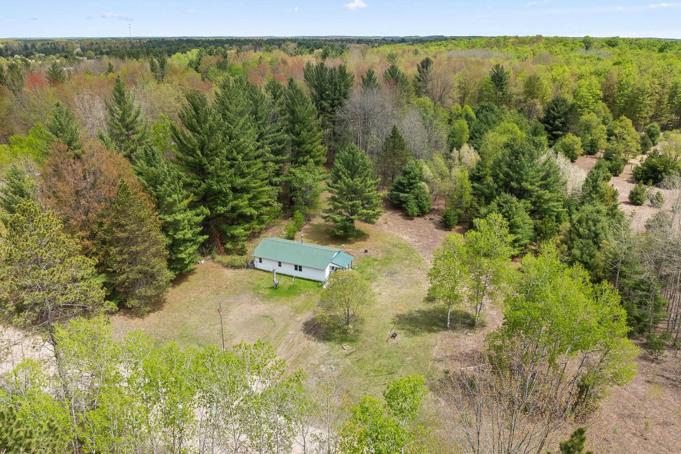 3357 Raymo Road South Boardman, MI 49680 - Photo 2 of 29