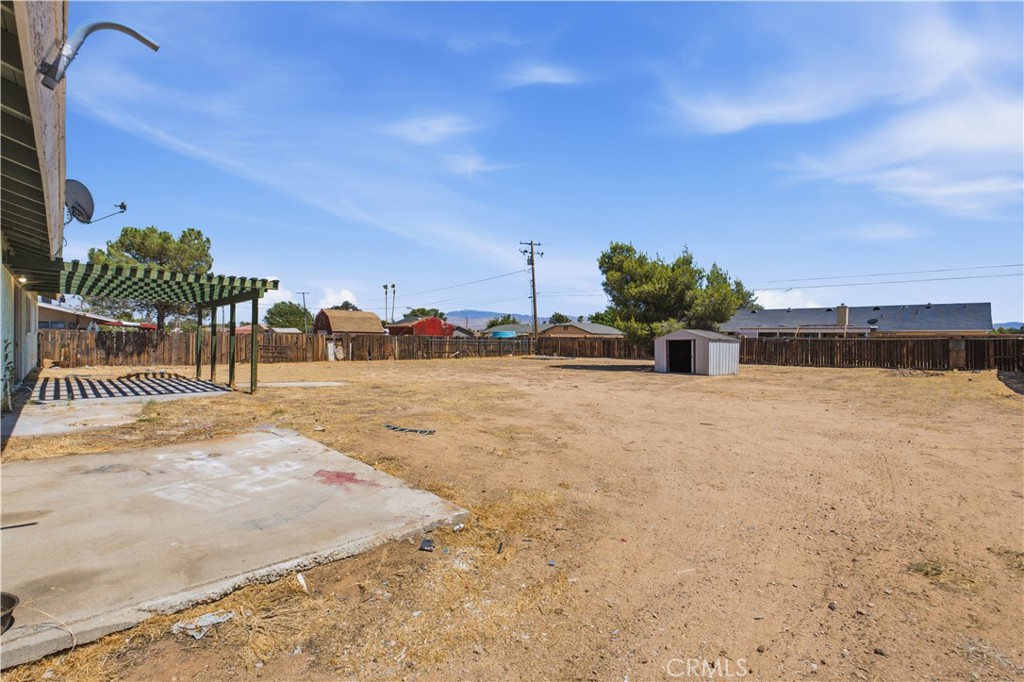 21021 Geronimo Road Apple Valley, CA 92308 - Photo 27 of 37
